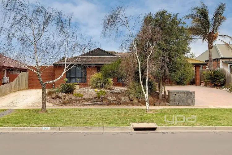 128 Westleigh Drive, Werribee VIC 3030
