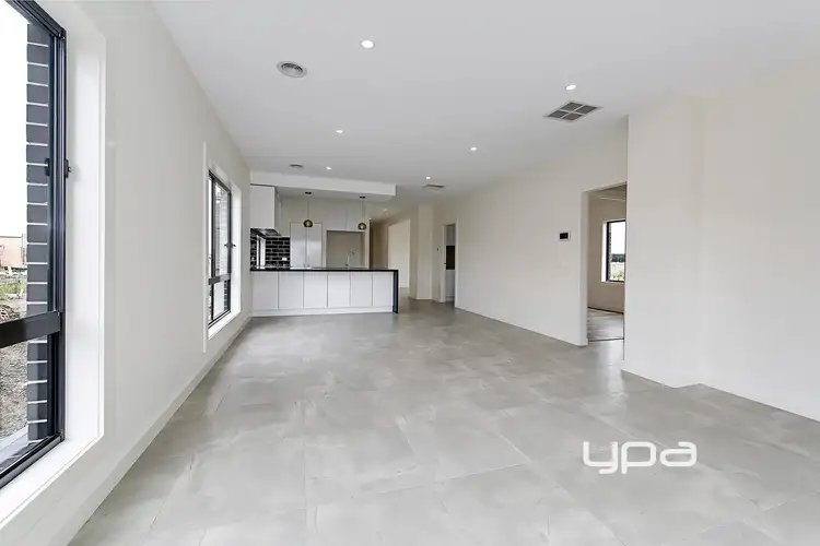 Sixth view of Homely house listing, 8 Euclid Road, Kalkallo VIC 3064