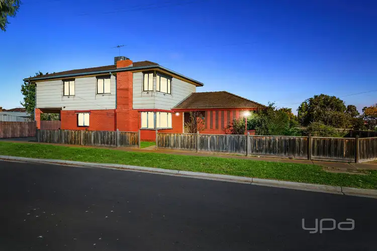 50 Marina Drive, Melton VIC 3337