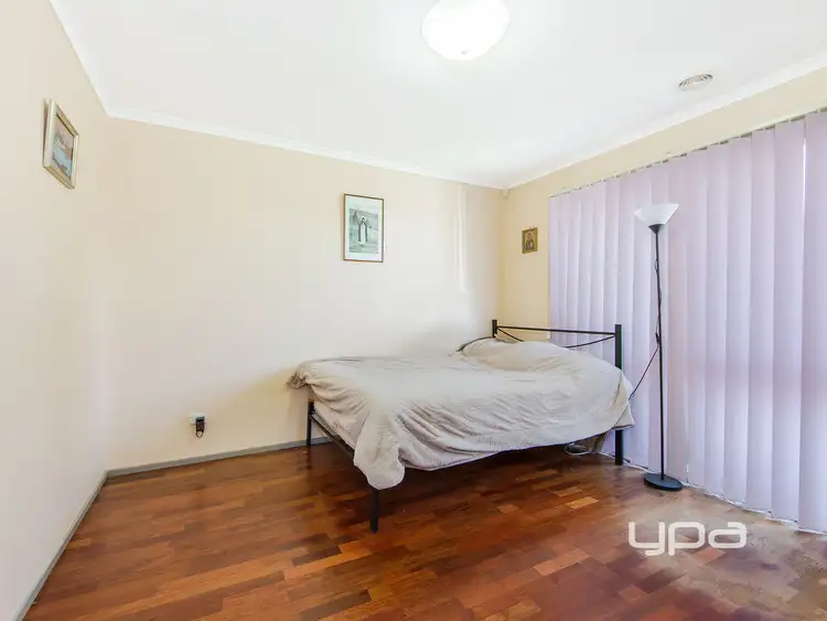 Fourth view of Homely house listing, 8 Penola Close, St Albans VIC 3021