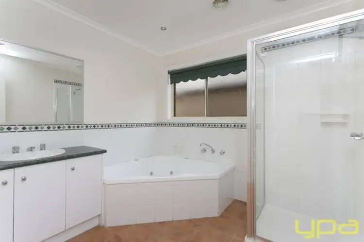 Sixth view of Homely house listing, 4 O'Neill Place, Sunbury VIC 3429