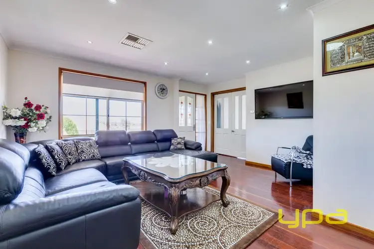 Fifth view of Homely house listing, 1 Redwood Close, Meadow Heights VIC 3048