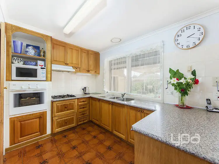 Fourth view of Homely house listing, 9 Fernhill Court, Albanvale VIC 3021