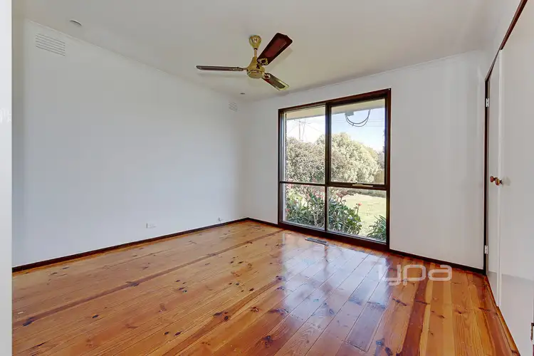 Fourth view of Homely house listing, 10 Bowes Place, Craigieburn VIC 3064