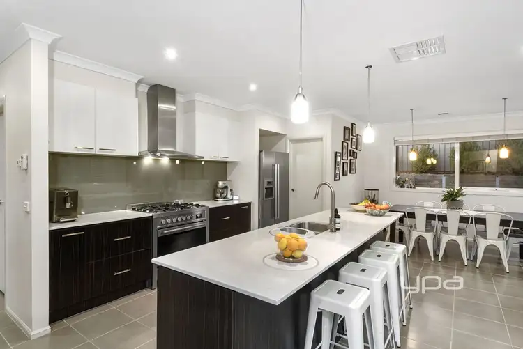 Fifth view of Homely house listing, 1 Starflower Way, Sunbury VIC 3429