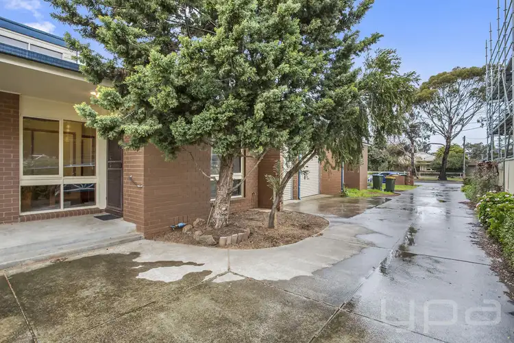2/22 Mambourin Street, Werribee VIC 3030