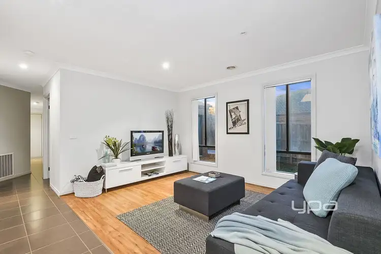 Second view of Homely house listing, 14 Raine Court, Sunbury VIC 3429