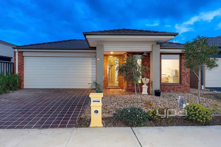 Second view of Homely house listing, 58 Streamside Drive, Craigieburn VIC 3064