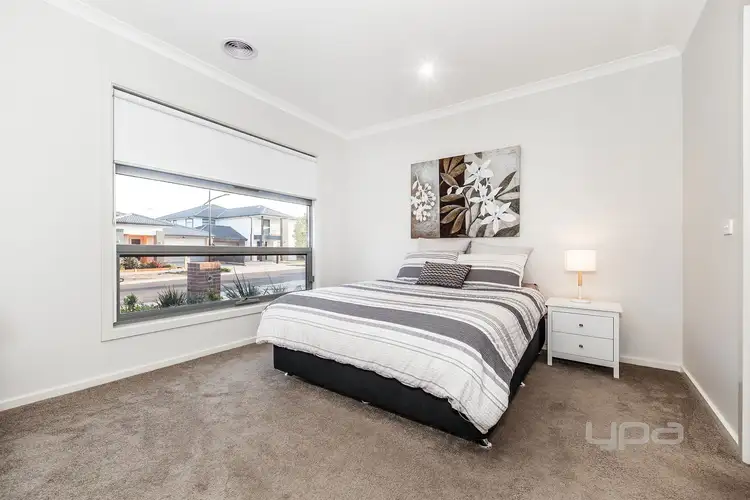 Fifth view of Homely house listing, 4 Axis Avenue, Plumpton VIC 3335