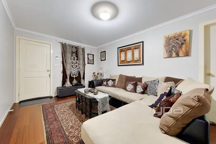 Fifth view of Homely unit listing, 2/2 Silvertree Avenue, Delahey VIC 3037