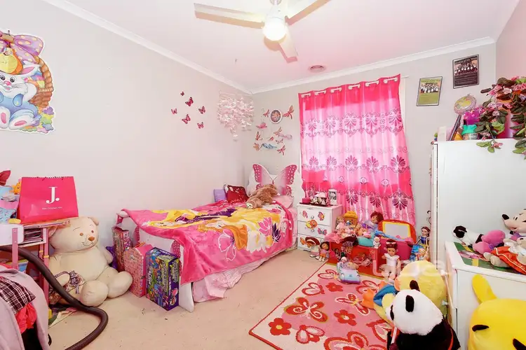Sixth view of Homely unit listing, 2/2 Silvertree Avenue, Delahey VIC 3037