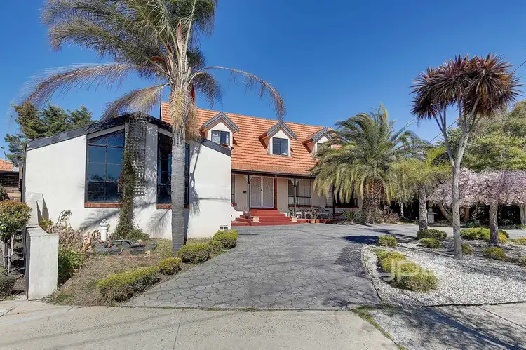 14 Lochmaben Court, Greenvale VIC 3059