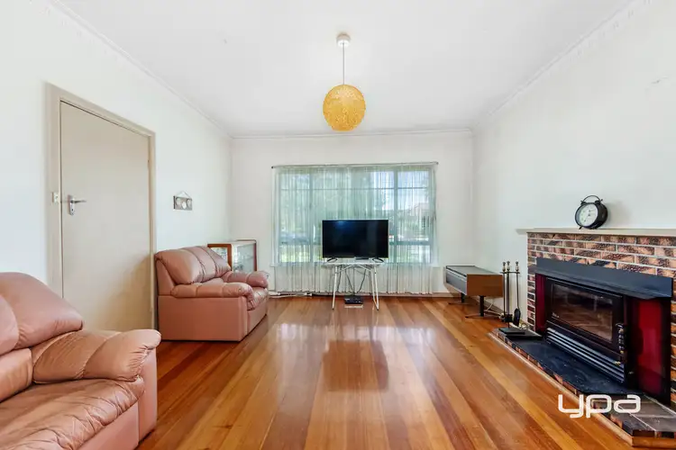 Second view of Homely house listing, 33 Cobham Street, St Albans VIC 3021