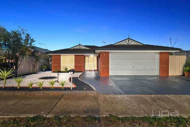 8 Kayla Way, Kurunjang VIC 3337