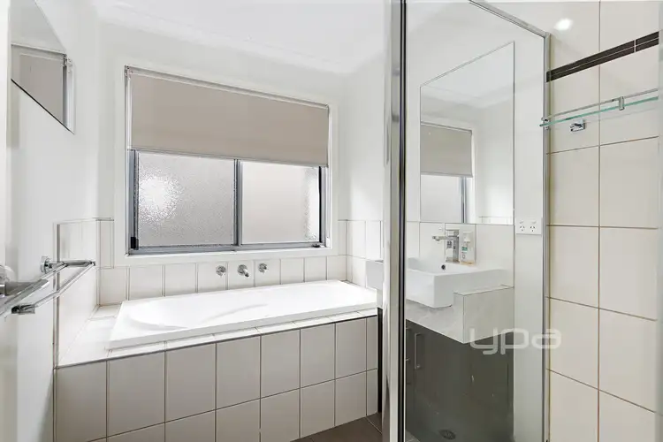 Fifth view of Homely house listing, 30 The Garlands, Craigieburn VIC 3064