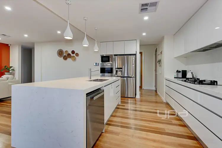 Fifth view of Homely house listing, 60 Brentwick Drive, Craigieburn VIC 3064