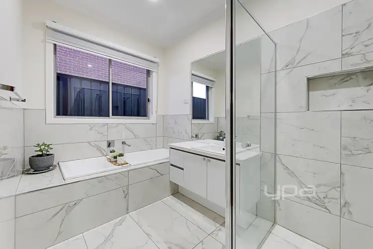 Seventh view of Homely house listing, 60 Brentwick Drive, Craigieburn VIC 3064