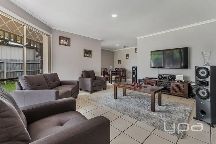 Fourth view of Homely house listing, 4 Padstowe Court, Craigieburn VIC 3064