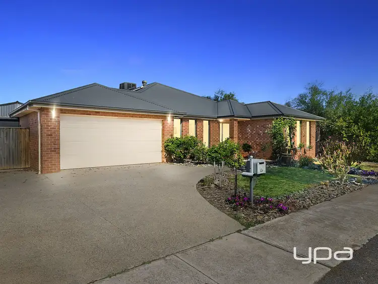 32 Ironbark Way, Brookfield VIC 3338