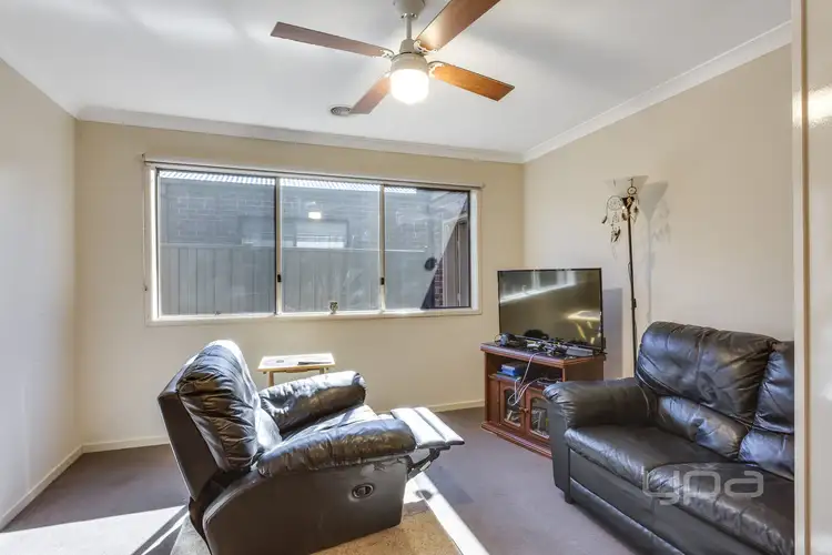Fifth view of Homely house listing, 17 Finsbury Crescent, Manor Lakes VIC 3024