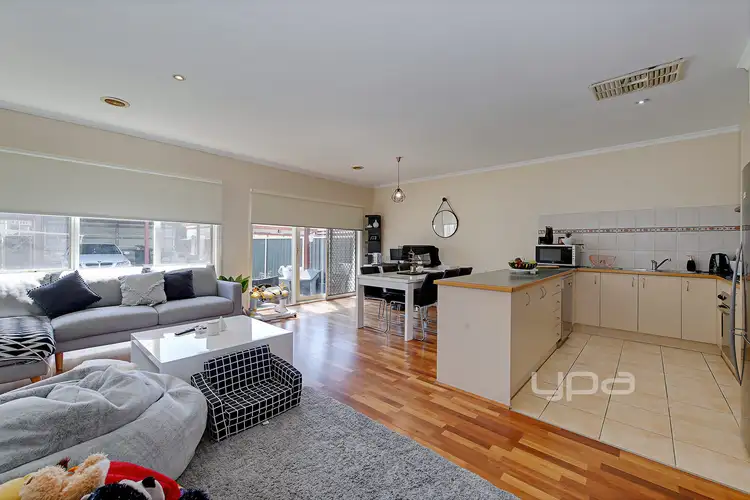 9 Meadowbank Lane, Craigieburn VIC 3064