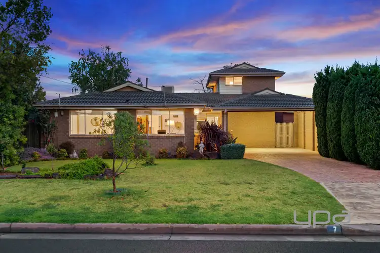 7 Stewart Drive, Werribee VIC 3030