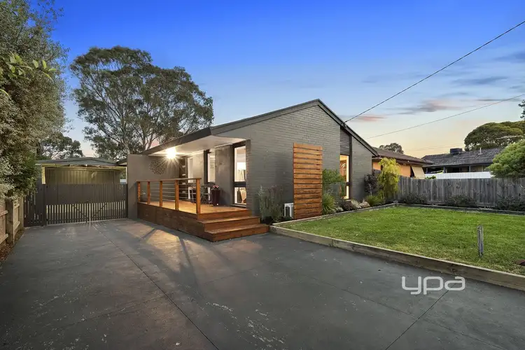 4 Lambert Avenue, Sunbury VIC 3429
