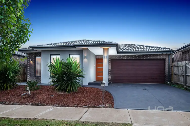 21 Phoenix Grove, Fraser Rise VIC 3336