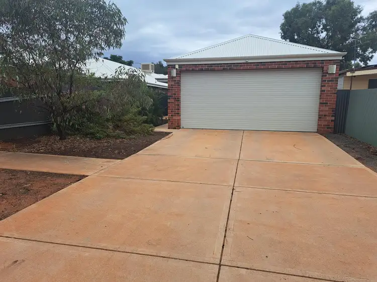 333B Collins Street, West Lamington WA 6430