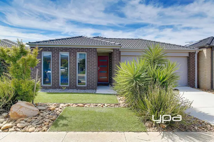 33 Morgan Crescent, Werribee VIC 3030