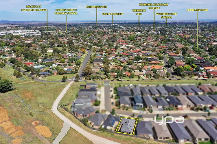 Second view of Homely house listing, 33 Morgan Crescent, Werribee VIC 3030