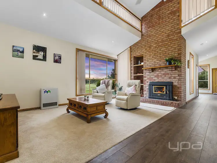 Sixth view of Homely house listing, 18 Hammond Circuit, Hopetoun Park VIC 3340