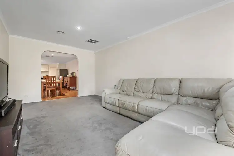 Sixth view of Homely house listing, 10 Mercer Court, Delahey VIC 3037