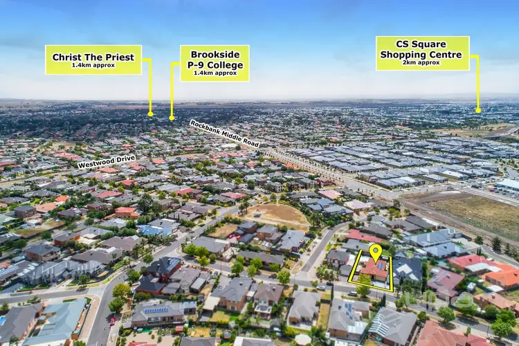 Second view of Homely house listing, 7 Narooma Avenue, Burnside VIC 3023