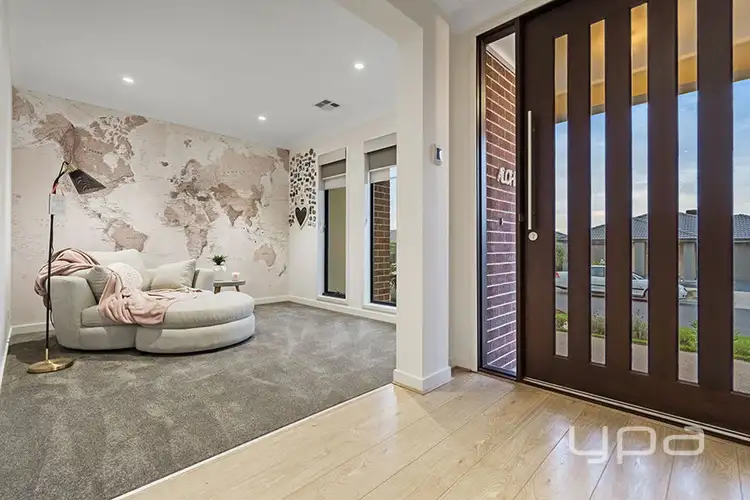 Second view of Homely house listing, 6 Divan Place, Craigieburn VIC 3064