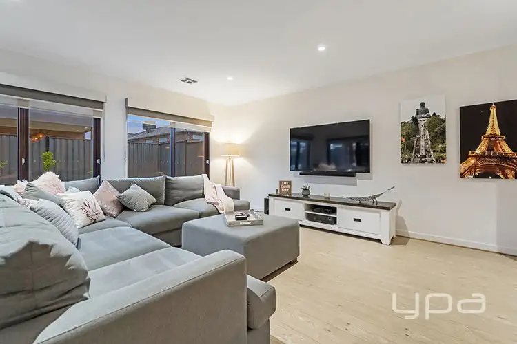 Sixth view of Homely house listing, 6 Divan Place, Craigieburn VIC 3064