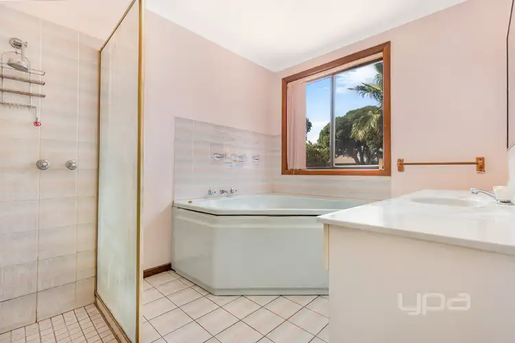 Sixth view of Homely house listing, 1 Milne Court, Delahey VIC 3037