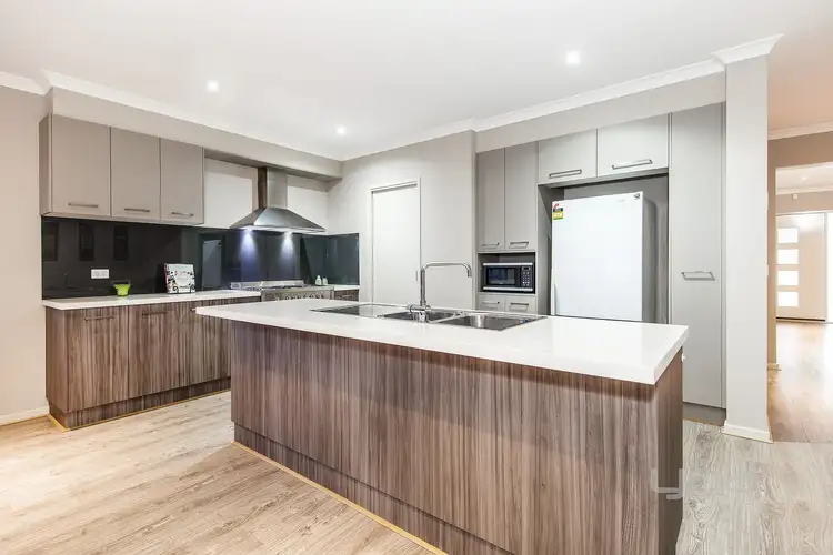 Seventh view of Homely house listing, 39 Quadrant Drive, Fraser Rise VIC 3336