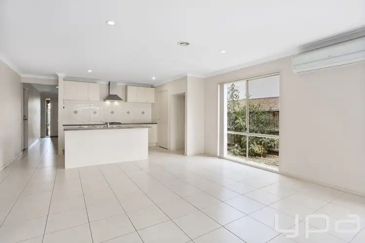 Fifth view of Homely house listing, 2 Habitat Court, Tarneit VIC 3029