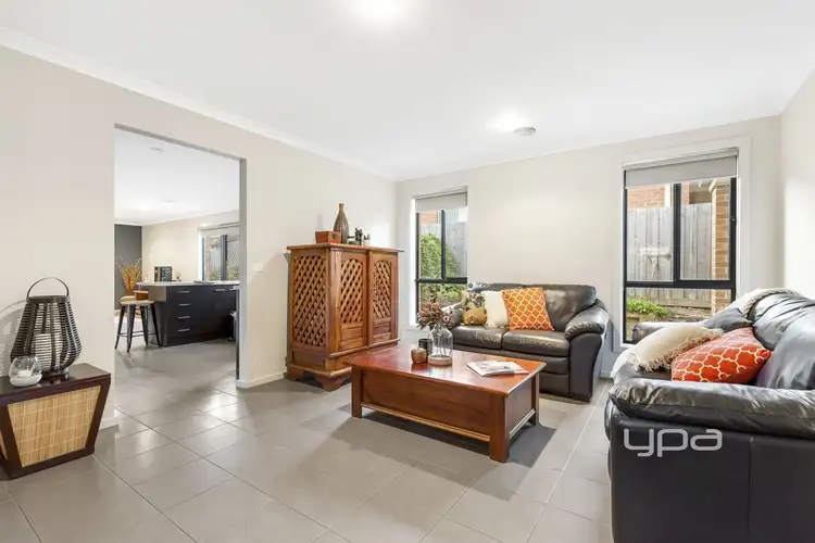 Third view of Homely house listing, 19 Raine Court, Sunbury VIC 3429