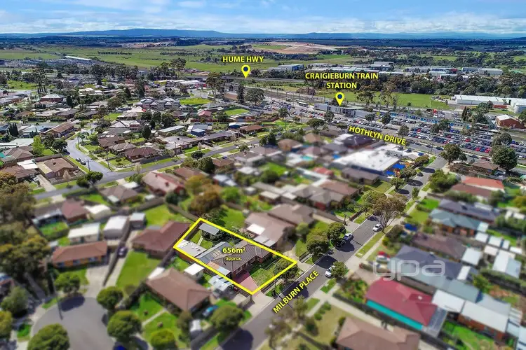 Fifth view of Homely house listing, 18 Milburn Place, Craigieburn VIC 3064