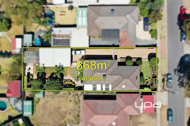 Second view of Homely house listing, 7 Bainbridge Close, Craigieburn VIC 3064