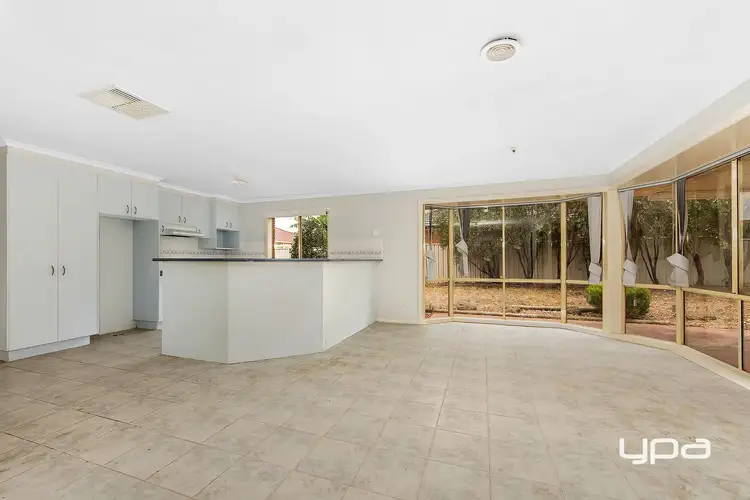 Fifth view of Homely house listing, 9 Erindale Place, Craigieburn VIC 3064