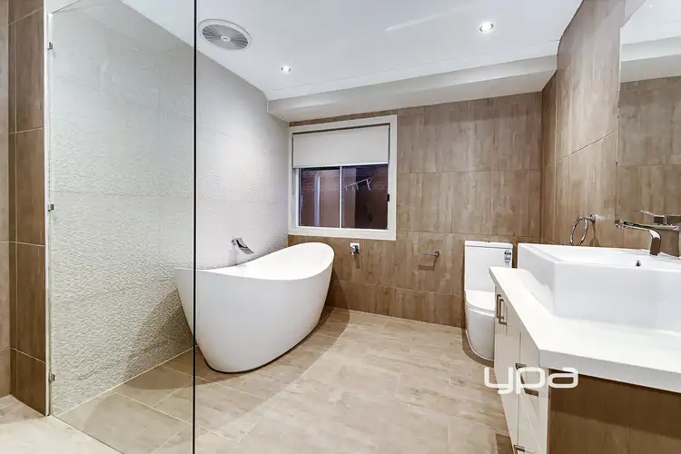 Sixth view of Homely house listing, 7 Rebecca Court, Hillside VIC 3037