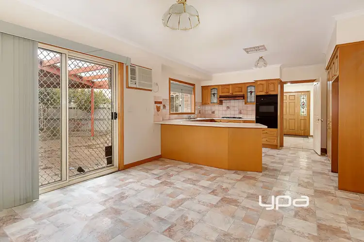 Seventh view of Homely house listing, 2 Henley Court, Craigieburn VIC 3064