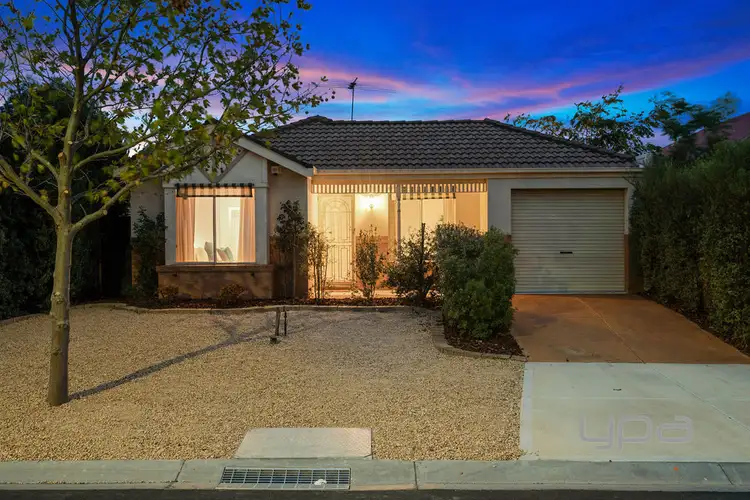 16 Cromwell Road, Werribee VIC 3030