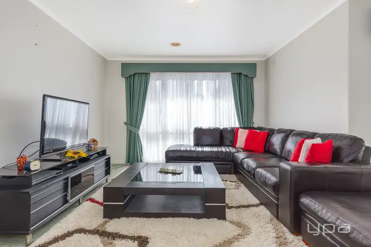 Third view of Homely house listing, 8 Newark Court, Albanvale VIC 3021