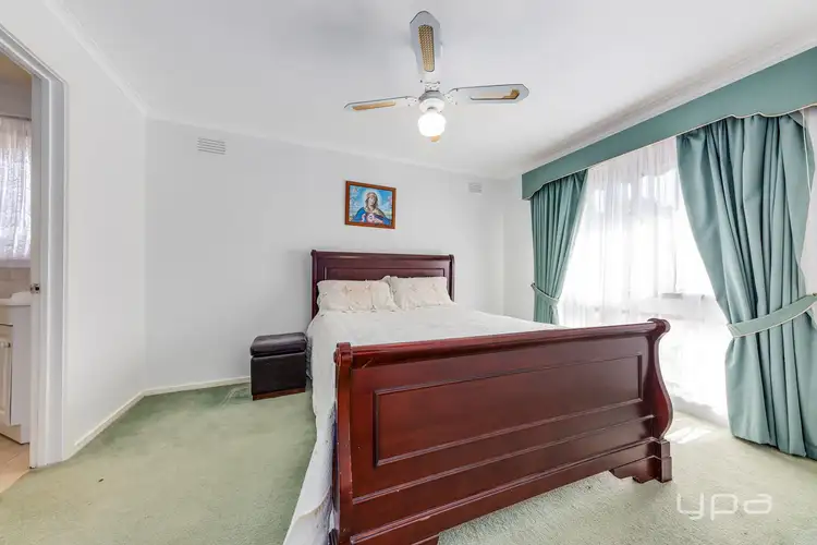 Seventh view of Homely house listing, 8 Newark Court, Albanvale VIC 3021