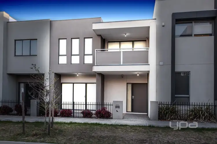 145 The Esplanade, Caroline Springs VIC 3023