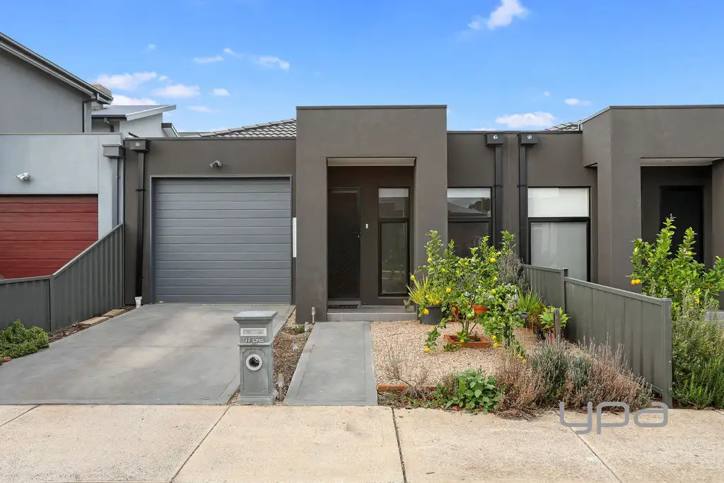 Main view of Homely unit listing, 1/52 Springleaf Road, Tarneit VIC 3029